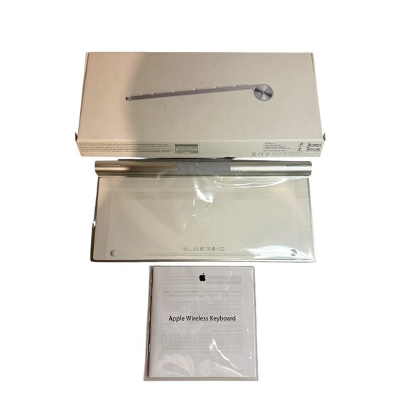 Apple Wireless Keyboard A1314 MC184LL/B Bluetooth Aluminum Keyboard-Original Box - Picture 9 of 9